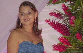 A jovem Renata Alexandre da Silva durante sua festa de formatura